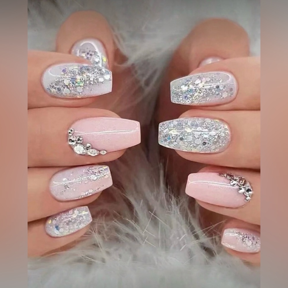 Baby Pink & Silver Rhinestones Coffin Nail Kit, Press-On Nails, New - Picture 2 of 7